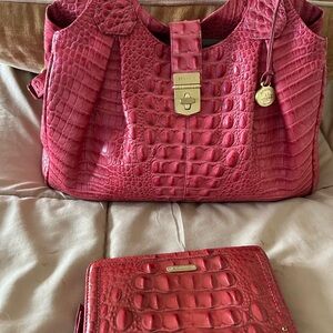 Brahmin Fuchsia Crocodile Embossed Shoulder Bag🌺&wallet FIRM